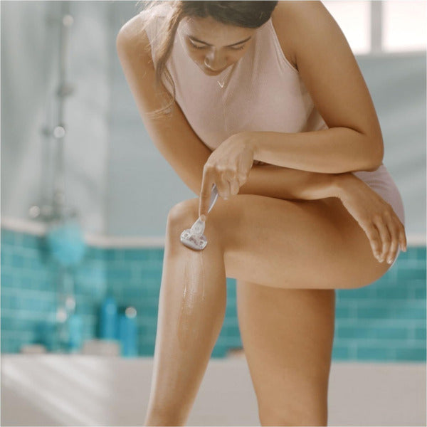 Gillette Venus Comfortglide Breeze Razor, 1 Handle, 2 Blade Refills