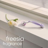 Gillette Venus ComfortGlide Breeze Razor Blades - 8 Piece Bundle (2 Packs of 4)